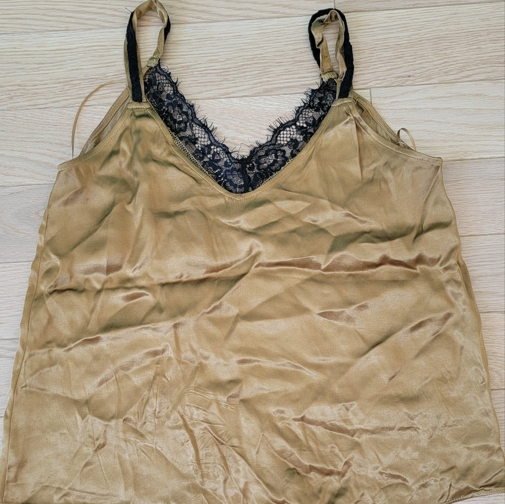 Lace cami - Picture 2 of 3